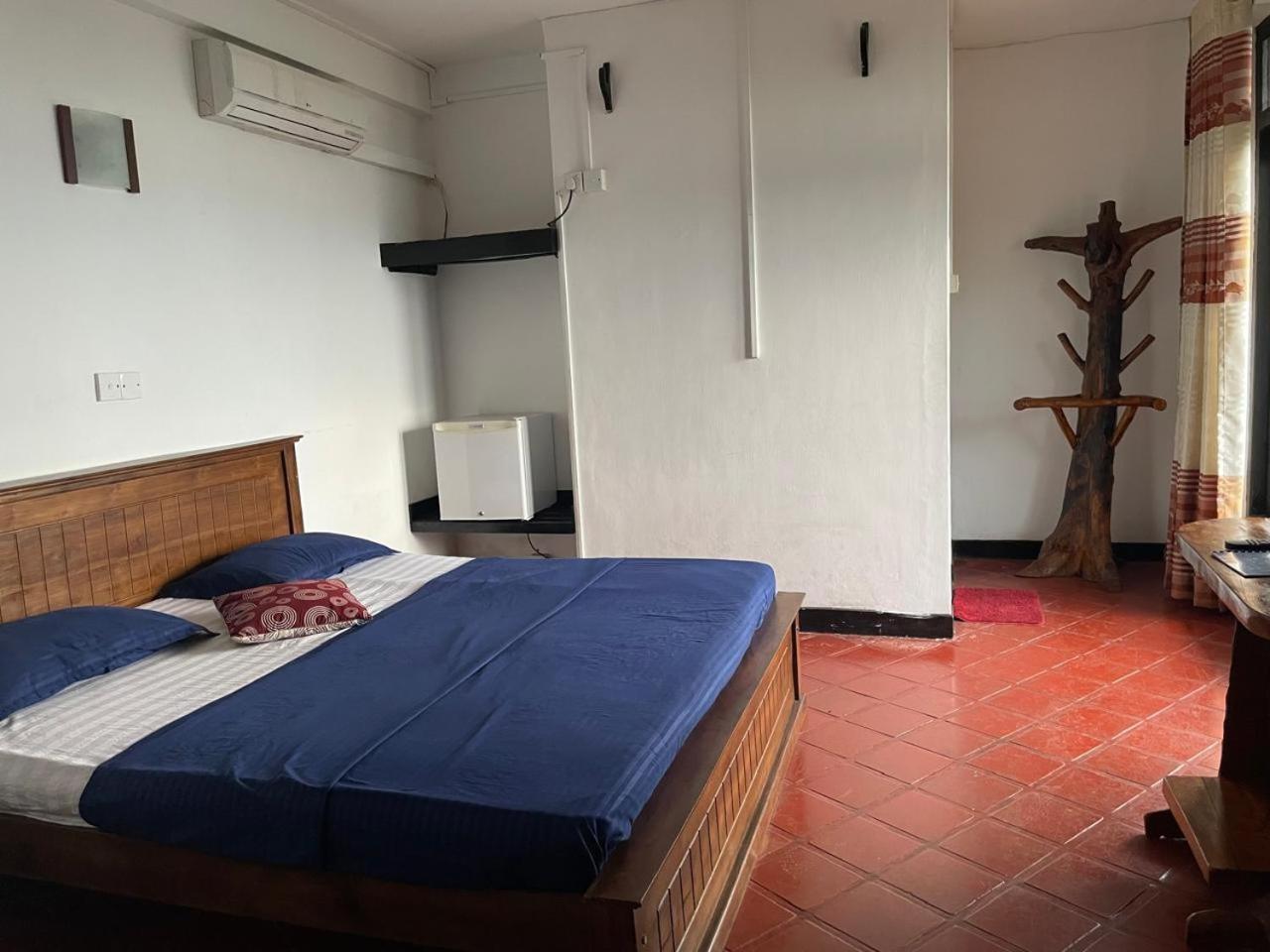 Kandy Gem Inn Blue Hotel Bagian luar foto