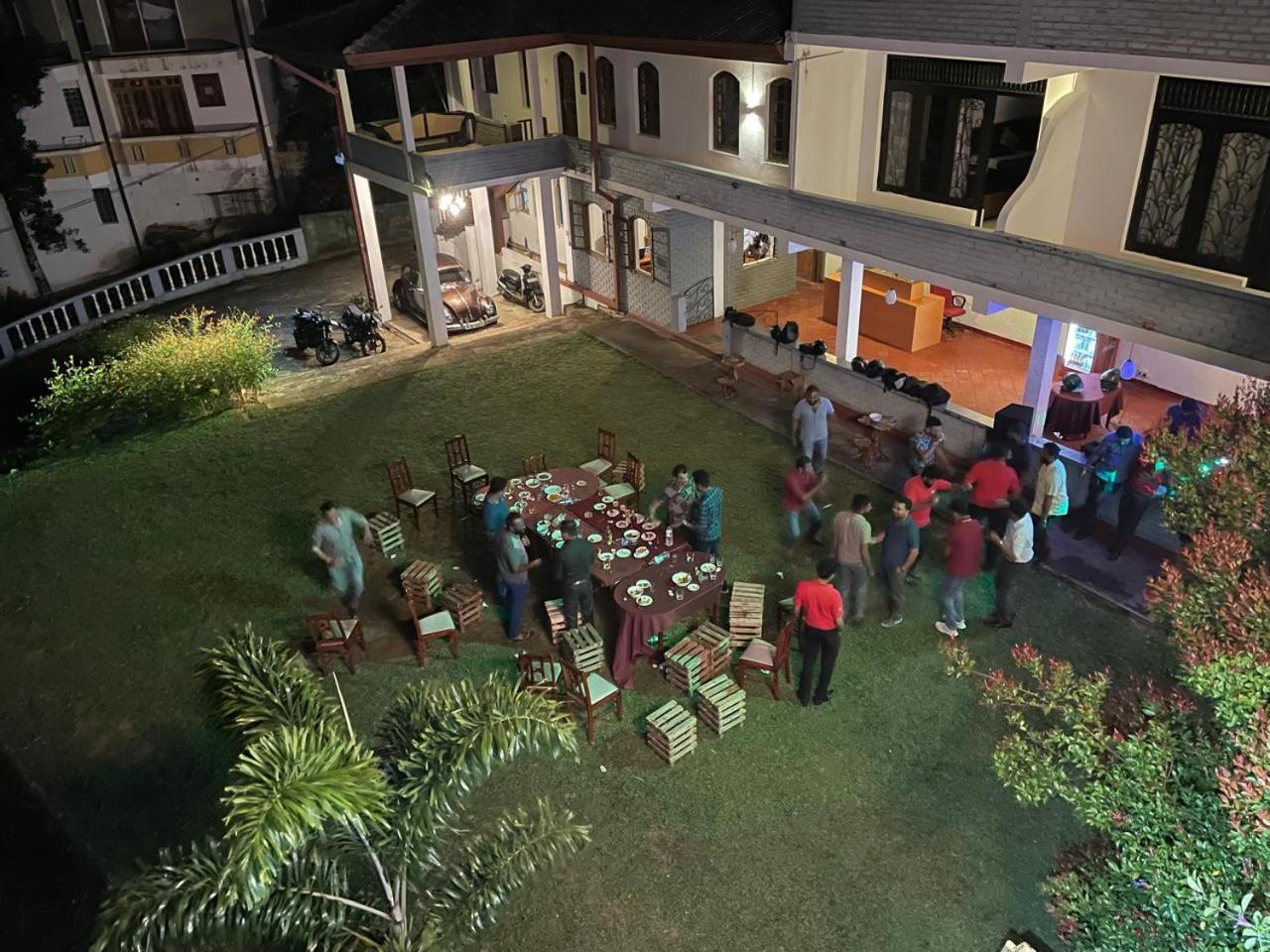 Kandy Gem Inn Blue Hotel Bagian luar foto