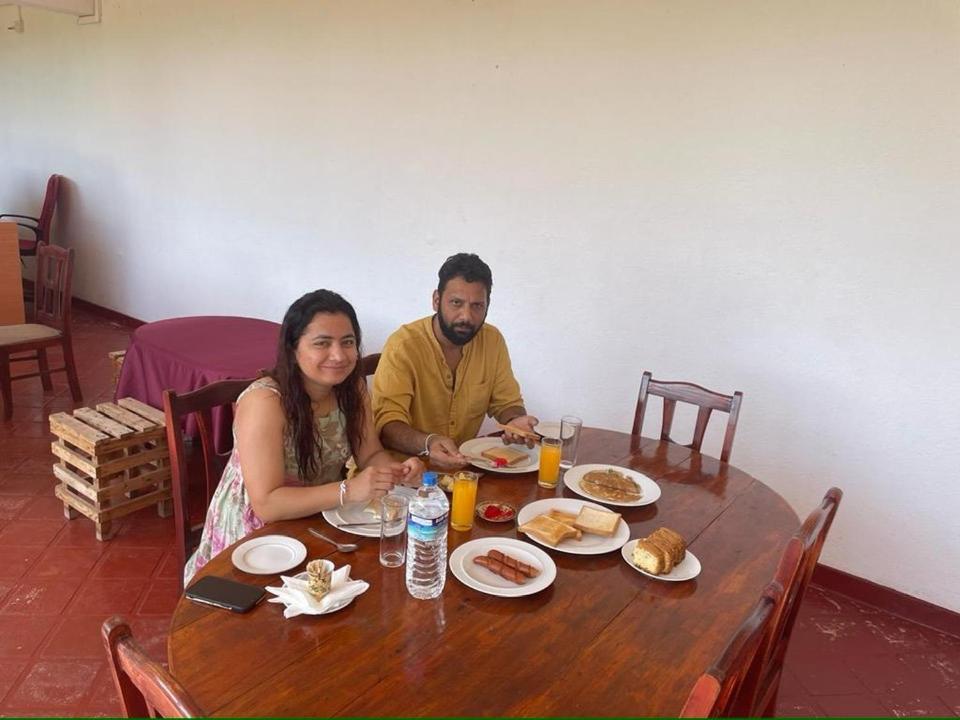 Kandy Gem Inn Blue Hotel Bagian luar foto