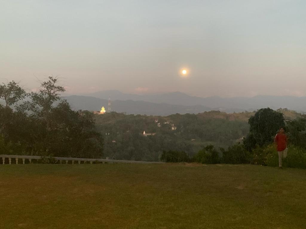 Kandy Gem Inn Blue Hotel Bagian luar foto