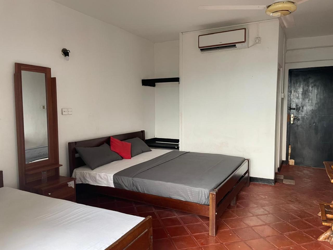 Kandy Gem Inn Blue Hotel Bagian luar foto